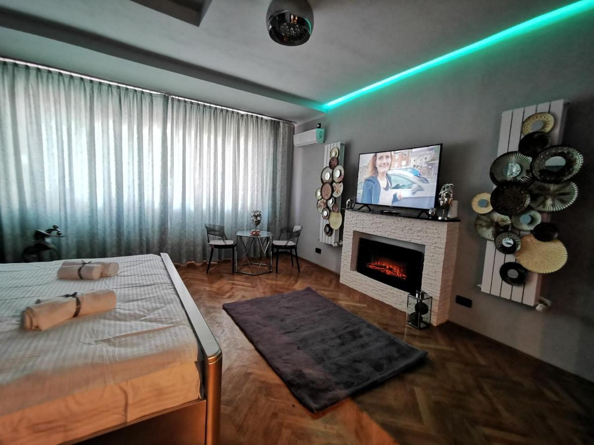 בראשוב Crystal Central Apartment מראה חיצוני תמונה