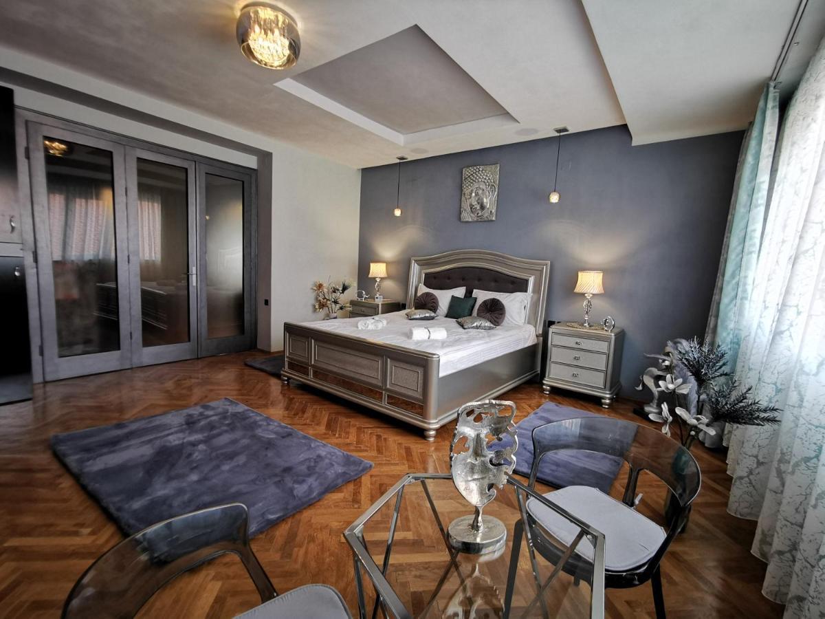 בראשוב Crystal Central Apartment מראה חיצוני תמונה